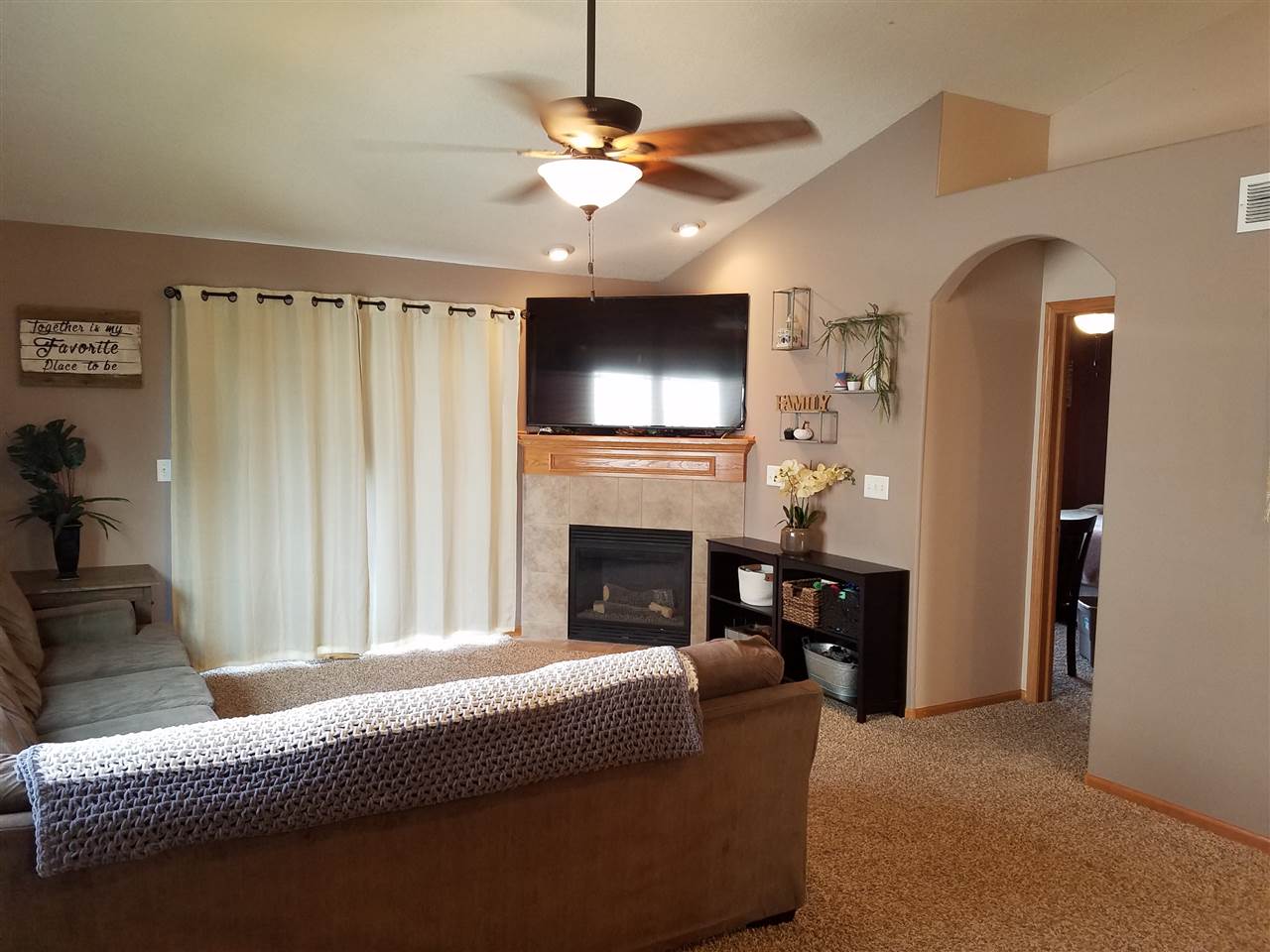 102 Watercress Road North Liberty, IA 52317 - Photo 5 of 18 Gallery Image 5