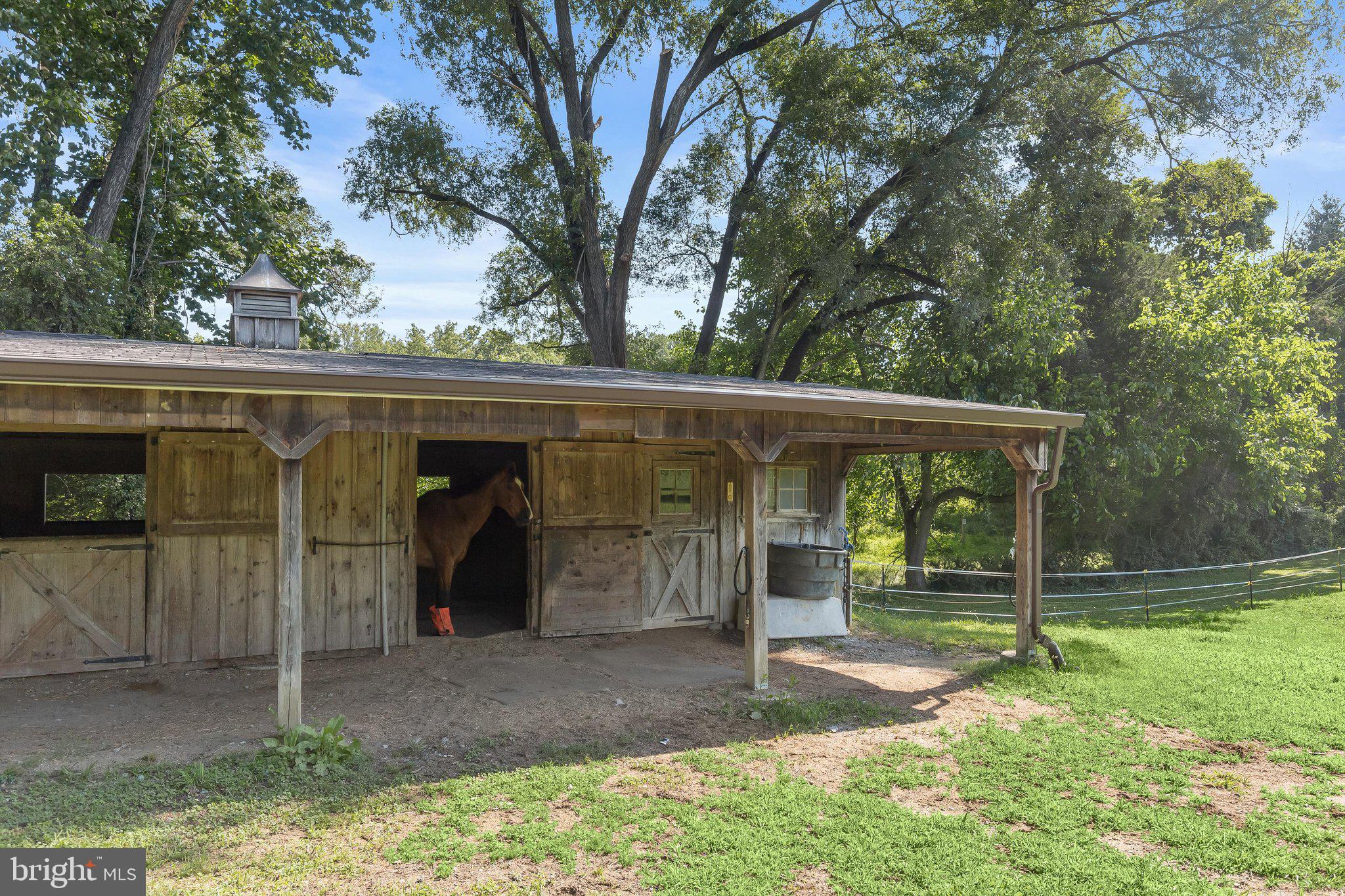 16510 Batchellors Forest Road Olney, MD 20832 - Photo 71 of 107 Barn