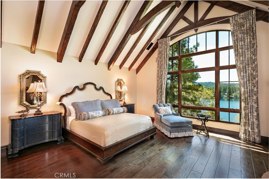 28087 North Shore Road Lake Arrowhead, CA 92352 - Photo 17 of 51 Main Level Primary Bedroom
