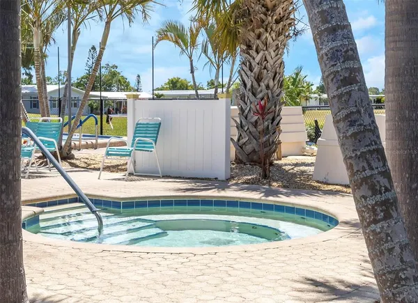 $157,500 | 106 Thatch Palm Street West, Largo, FL 33770