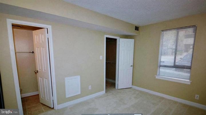11651 Stoneview Square, Unit 2B Reston, VA 20191 - Photo 11 of 26 Gallery Image 11