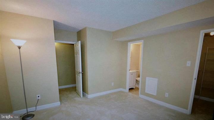 11651 Stoneview Square, Unit 2B Reston, VA 20191 - Photo 12 of 26 Gallery Image 12