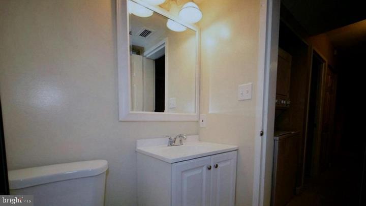 11651 Stoneview Square, Unit 2B Reston, VA 20191 - Photo 19 of 26 Gallery Image 19