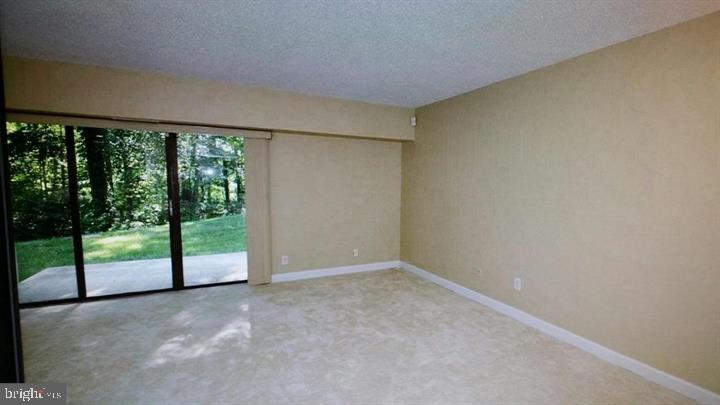11651 Stoneview Square, Unit 2B Reston, VA 20191 - Photo 9 of 26 Gallery Image 9
