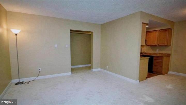 11651 Stoneview Square, Unit 2B Reston, VA 20191 - Photo 10 of 26 Gallery Image 10