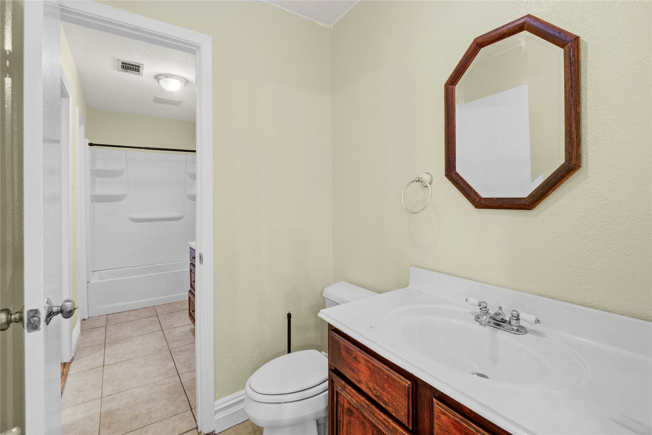 8565 Ridgepoint Drive Houston, TX 77055 - Photo 19 of 40