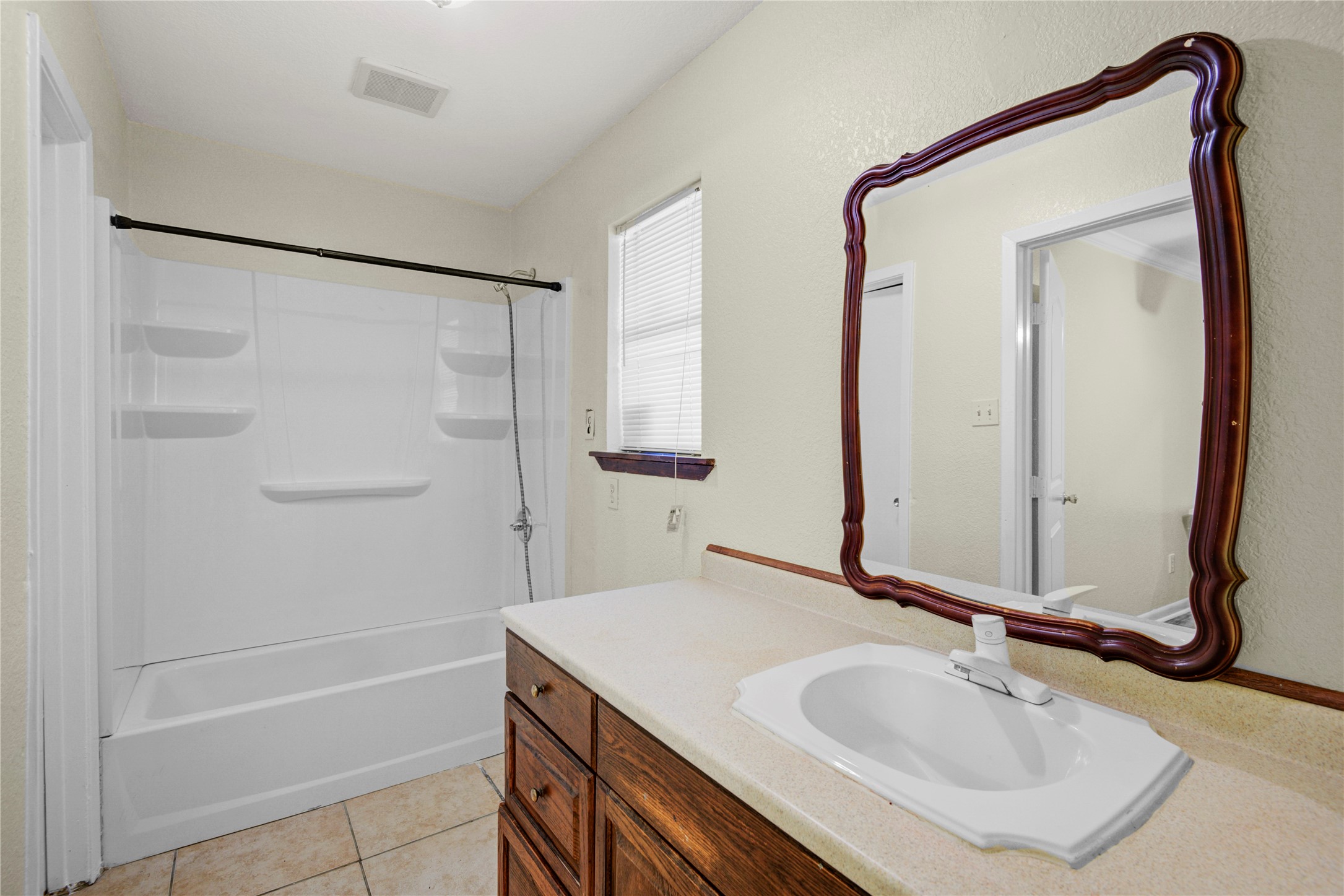 8565 Ridgepoint Drive Houston, TX 77055 - Photo 20 of 40