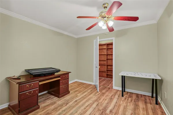 $2,600 | 8565 Ridgepoint Drive, Houston, TX 77055