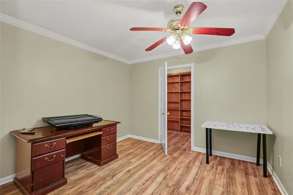 $2,600 | 8565 Ridgepoint Drive, Houston, TX 77055