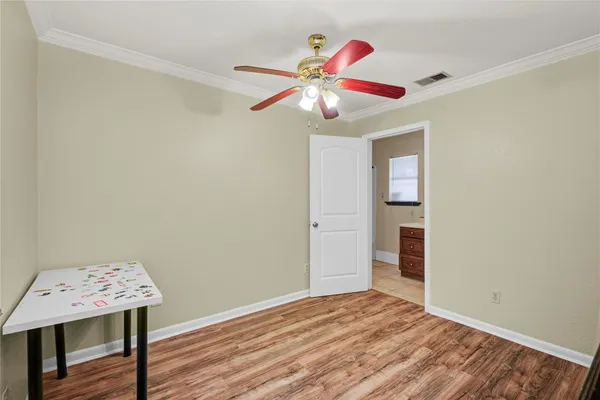 $2,600 | 8565 Ridgepoint Drive, Houston, TX 77055