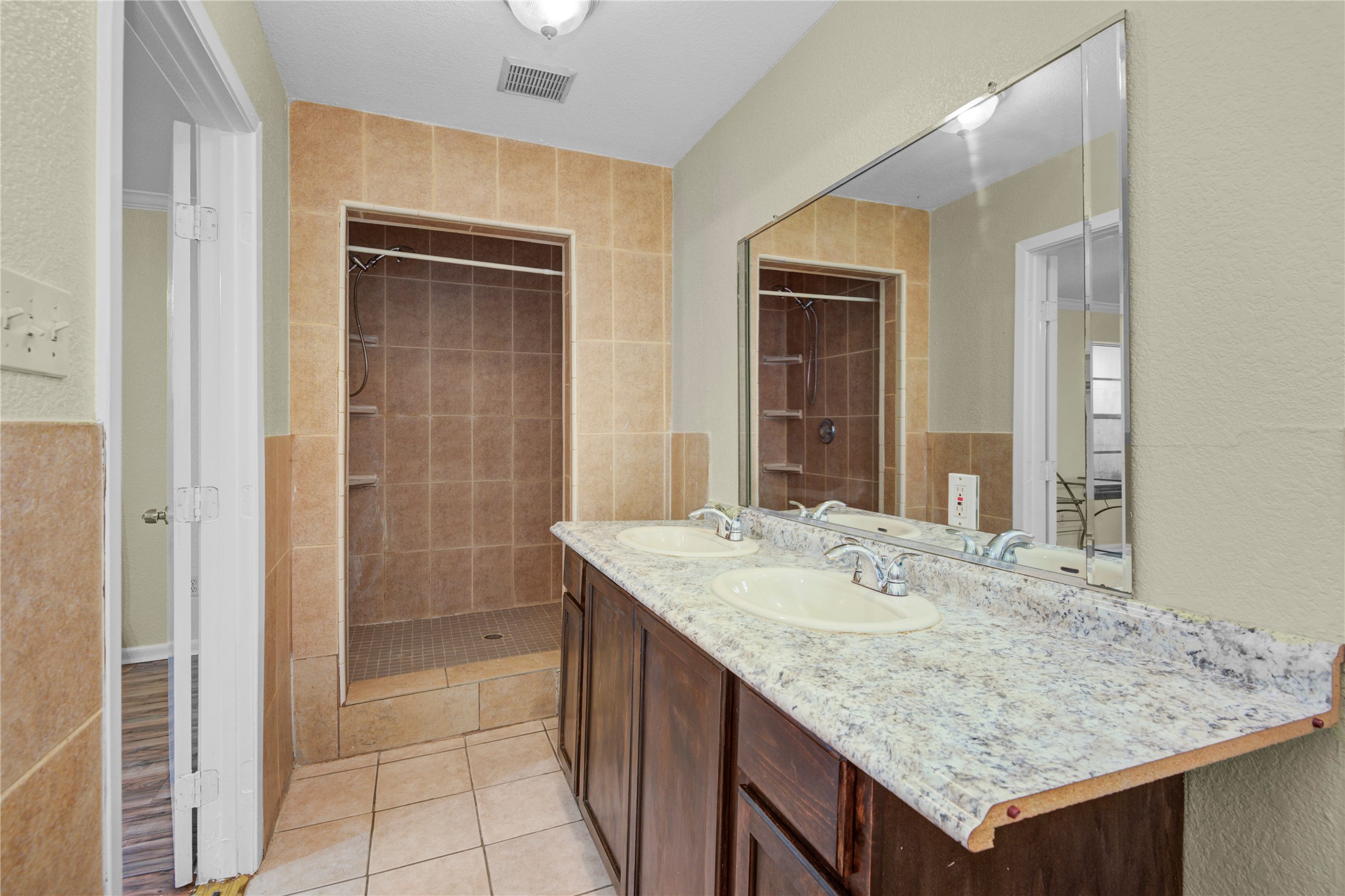 8565 Ridgepoint Drive Houston, TX 77055 - Photo 27 of 40