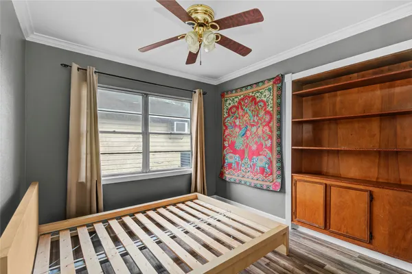 $2,600 | 8565 Ridgepoint Drive, Houston, TX 77055