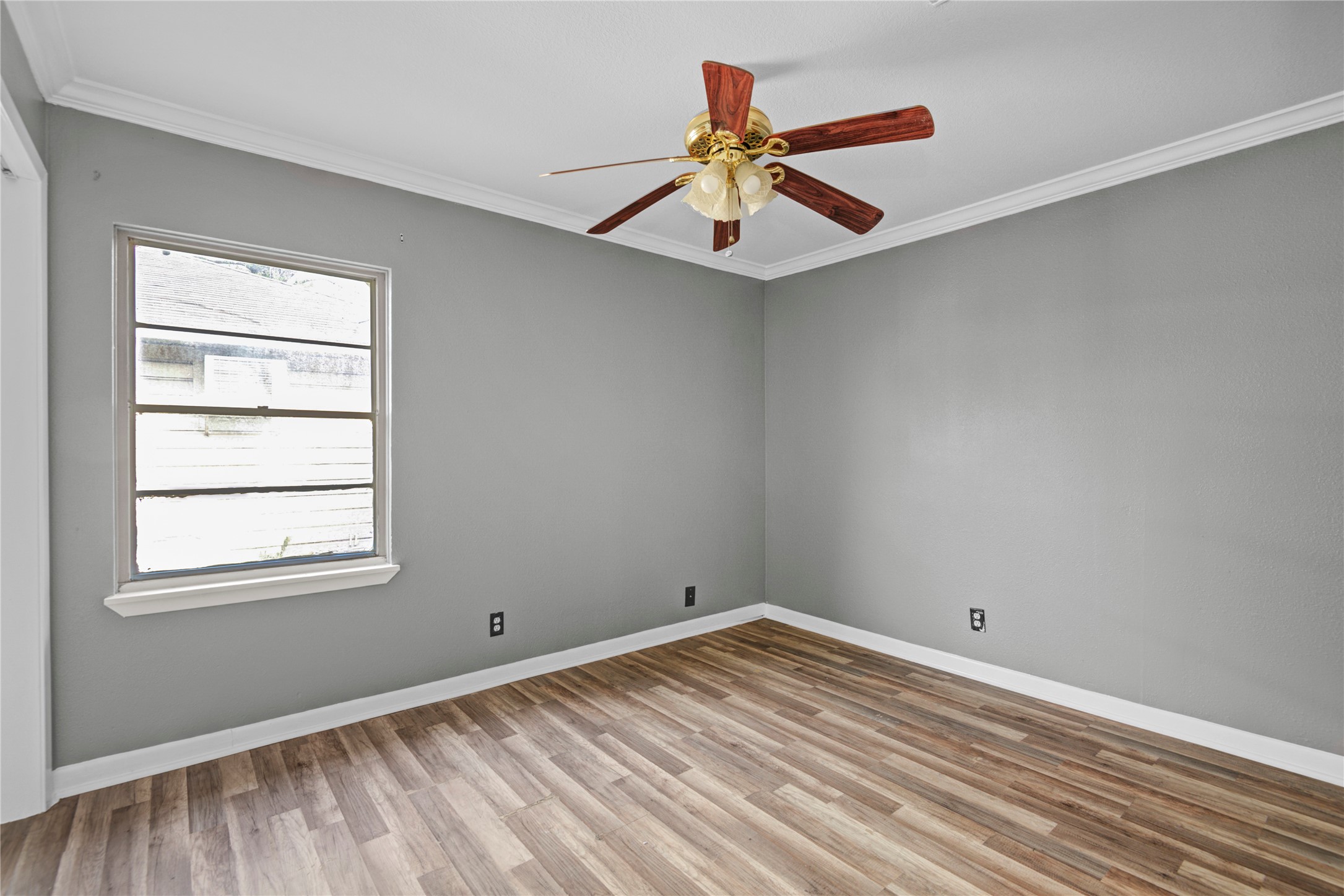 8565 Ridgepoint Drive Houston, TX 77055 - Photo 32 of 40