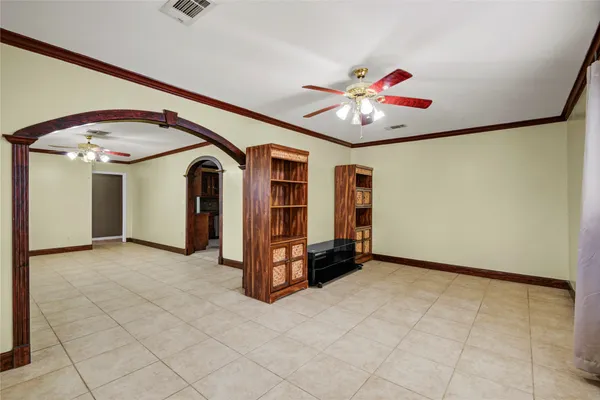 $2,600 | 8565 Ridgepoint Drive, Houston, TX 77055