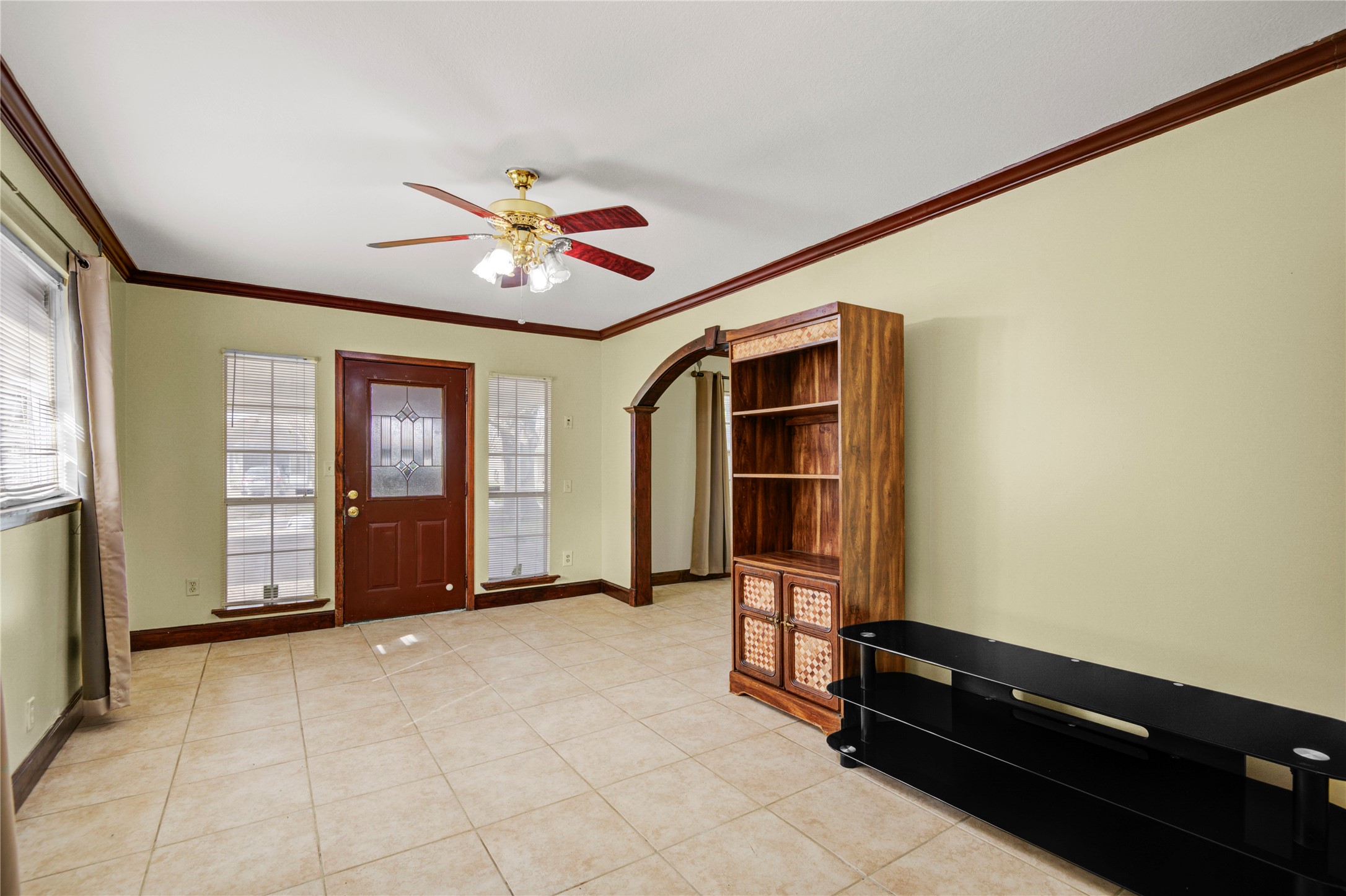 8565 Ridgepoint Drive Houston, TX 77055 - Photo 8 of 40