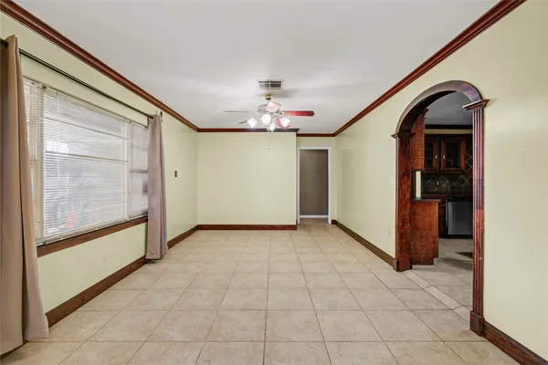 $2,600 | 8565 Ridgepoint Drive, Houston, TX 77055