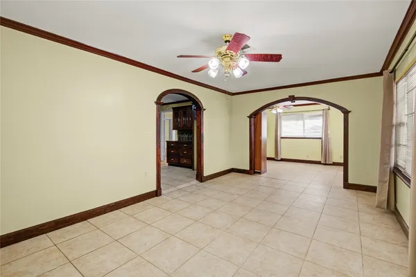 $2,600 | 8565 Ridgepoint Drive, Houston, TX 77055