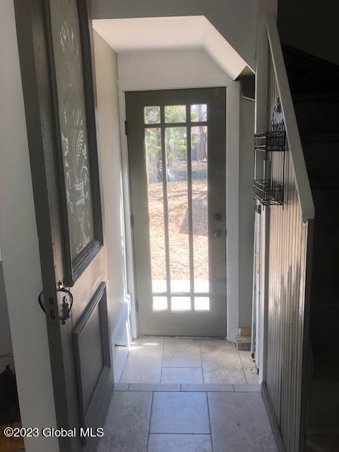28 North Street Schenectady, NY 12305 - Photo 27 of 78 28 North 35