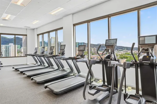 $5,000 | 1500 Rycroft Street, Unit 912R, Honolulu, HI 96814