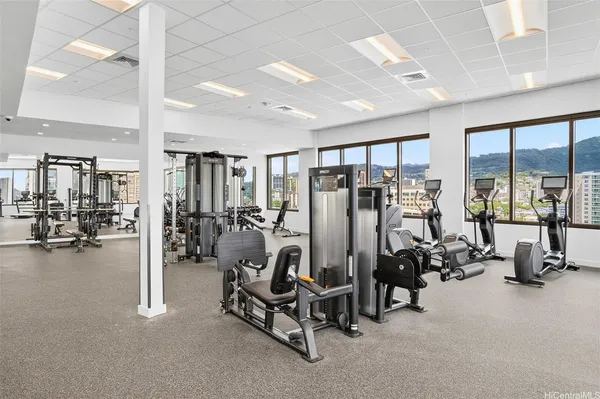 $5,000 | 1500 Rycroft Street, Unit 912R, Honolulu, HI 96814