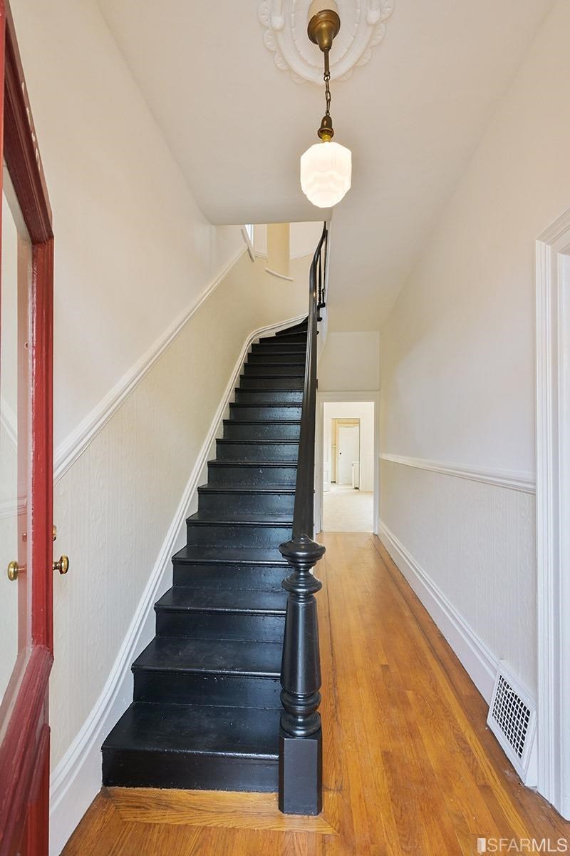 1059 Capp Street San Francisco, CA 94110 - Photo 8 of 30