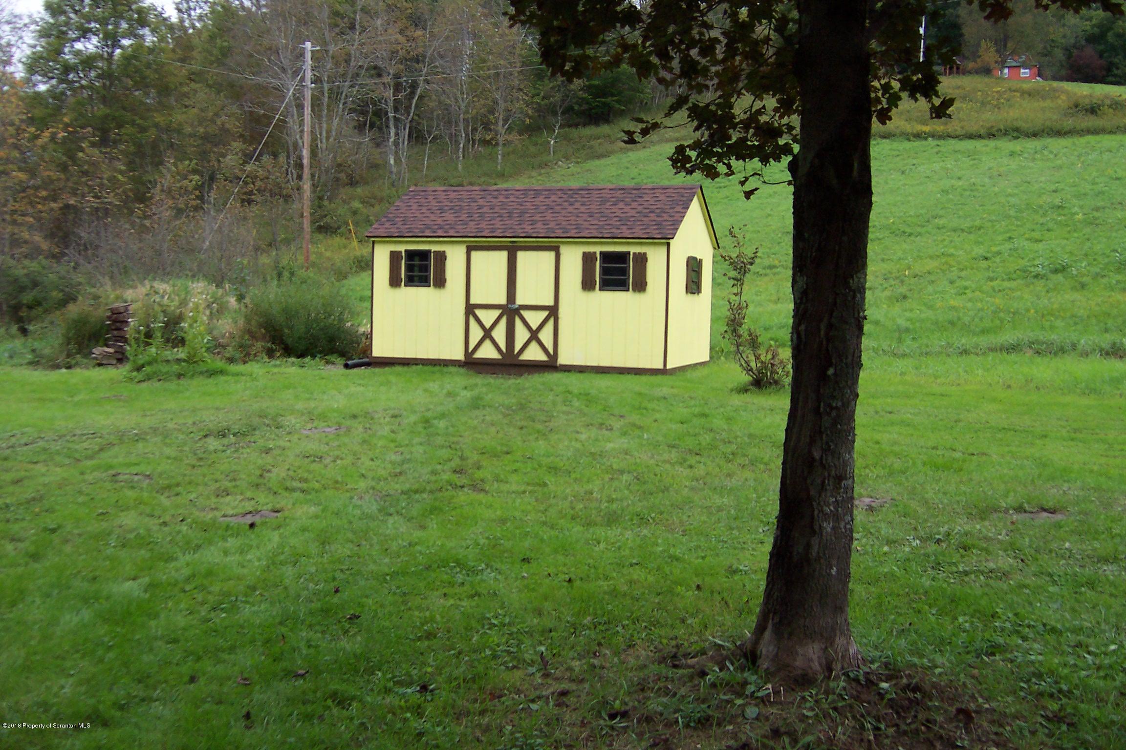 261 Oliver Road New Milford, PA 18834 - Photo 16 of 25 Gallery Image 16