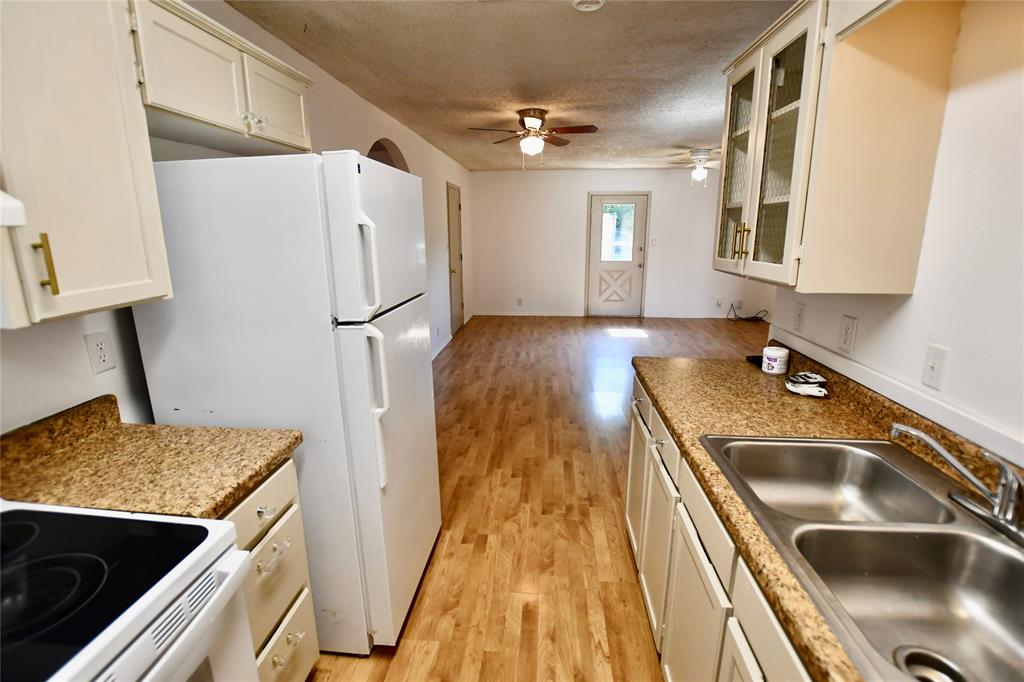 1402 Allen Road Goldthwaite, TX 76844 - Photo 7 of 28