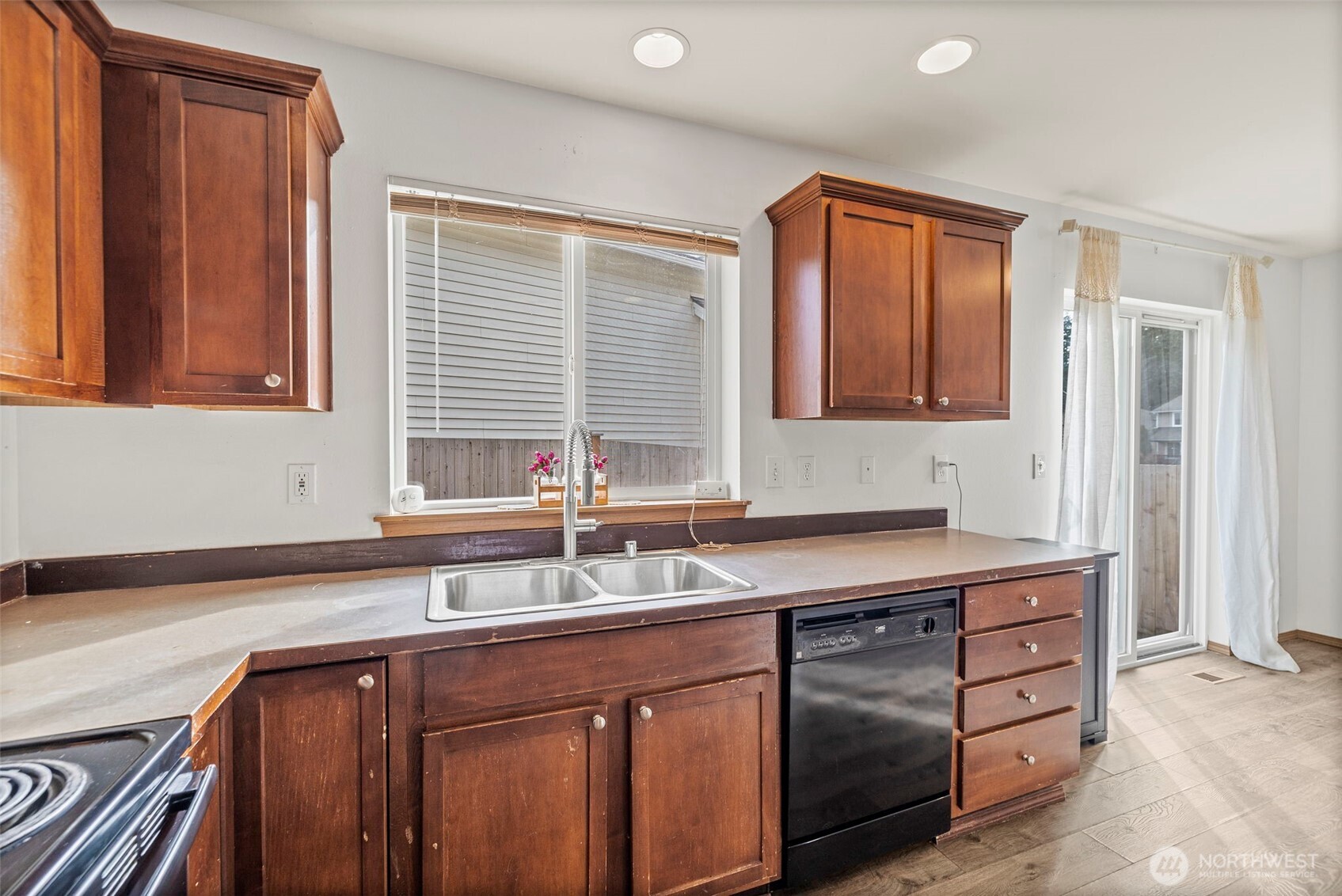306 Poppy Road, Unit A Bothell, WA 98012 - Photo 13 of 33
