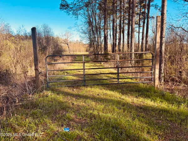 $300,000 | 8525 State Boulevard, Meridian, MS 39305
