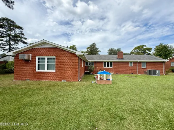 $219,500 | 1005 Pinecrest Street, Williamston, NC 27892