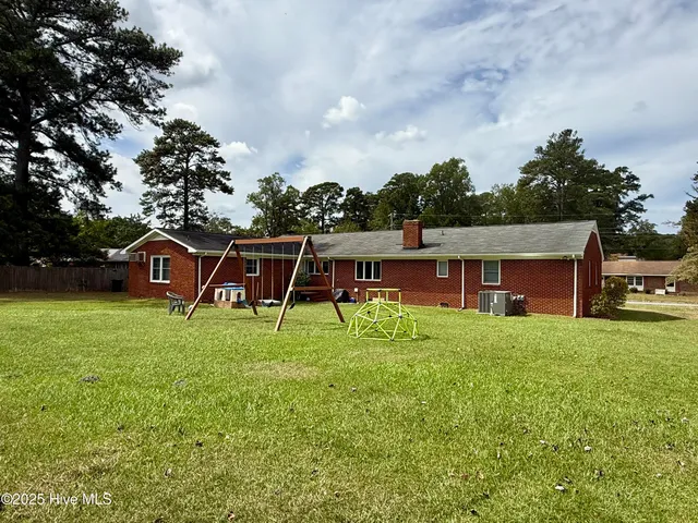 $219,500 | 1005 Pinecrest Street, Williamston, NC 27892