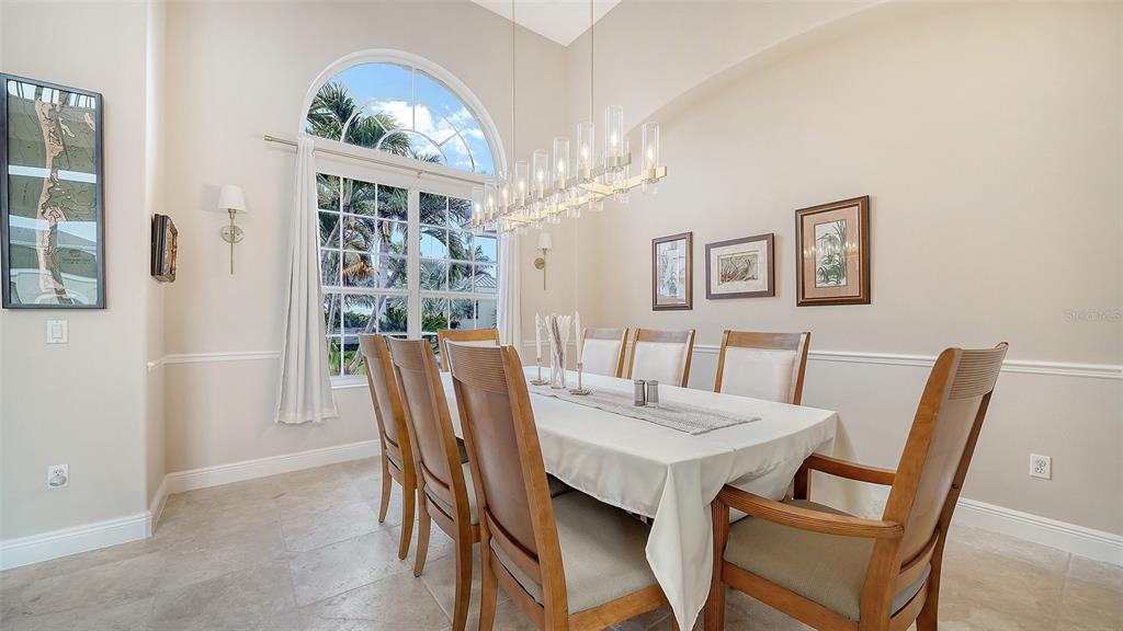 657 Halyard Lane Longboat Key, FL 34228 - Photo 4 of 33