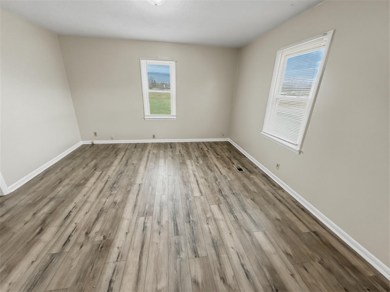 3145 Old State Road Brandenburg, KY 40108 - Photo 7 of 16