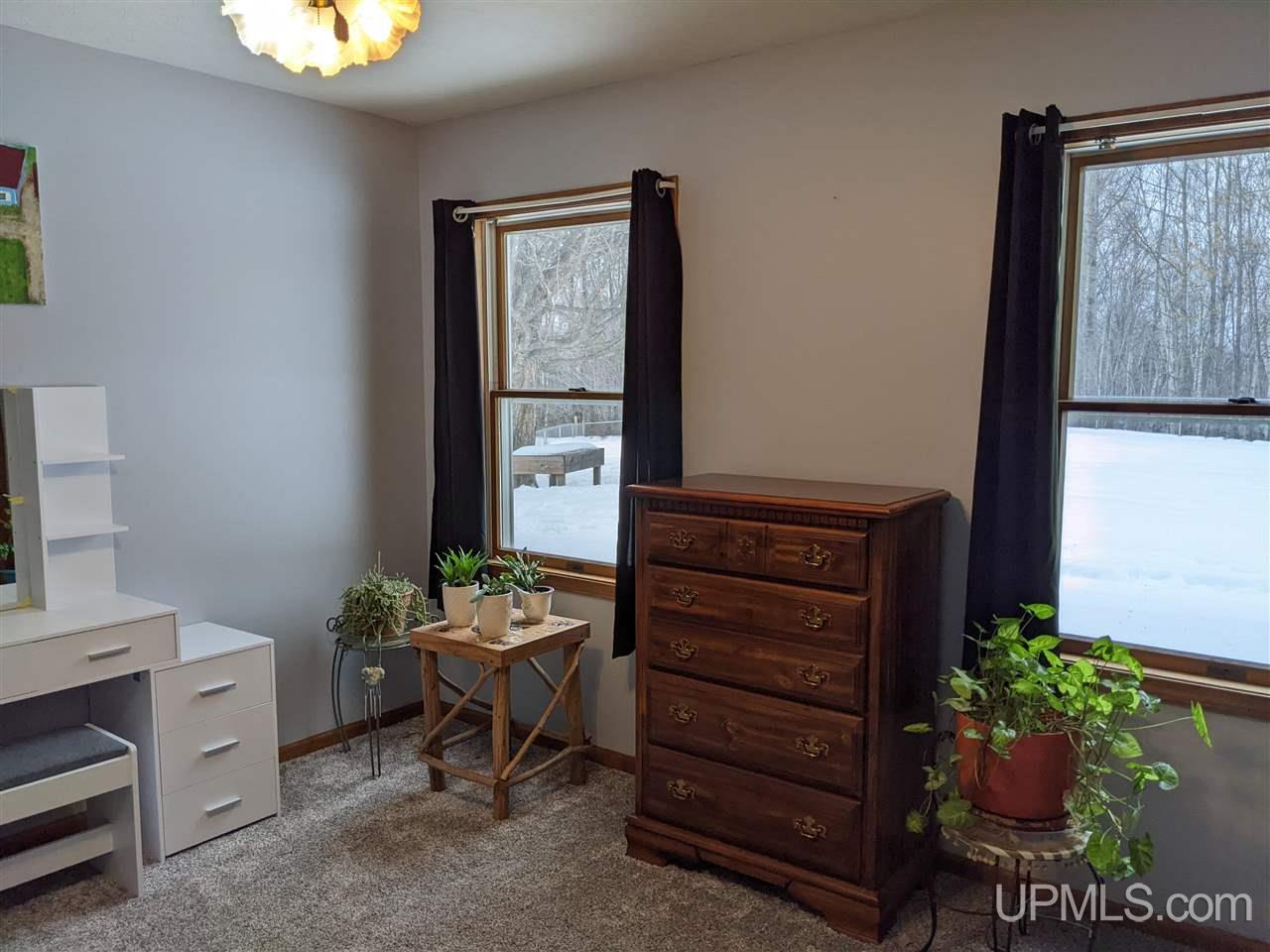 160 Miller Road Gwinn, MI 49841 - Photo 10 of 27