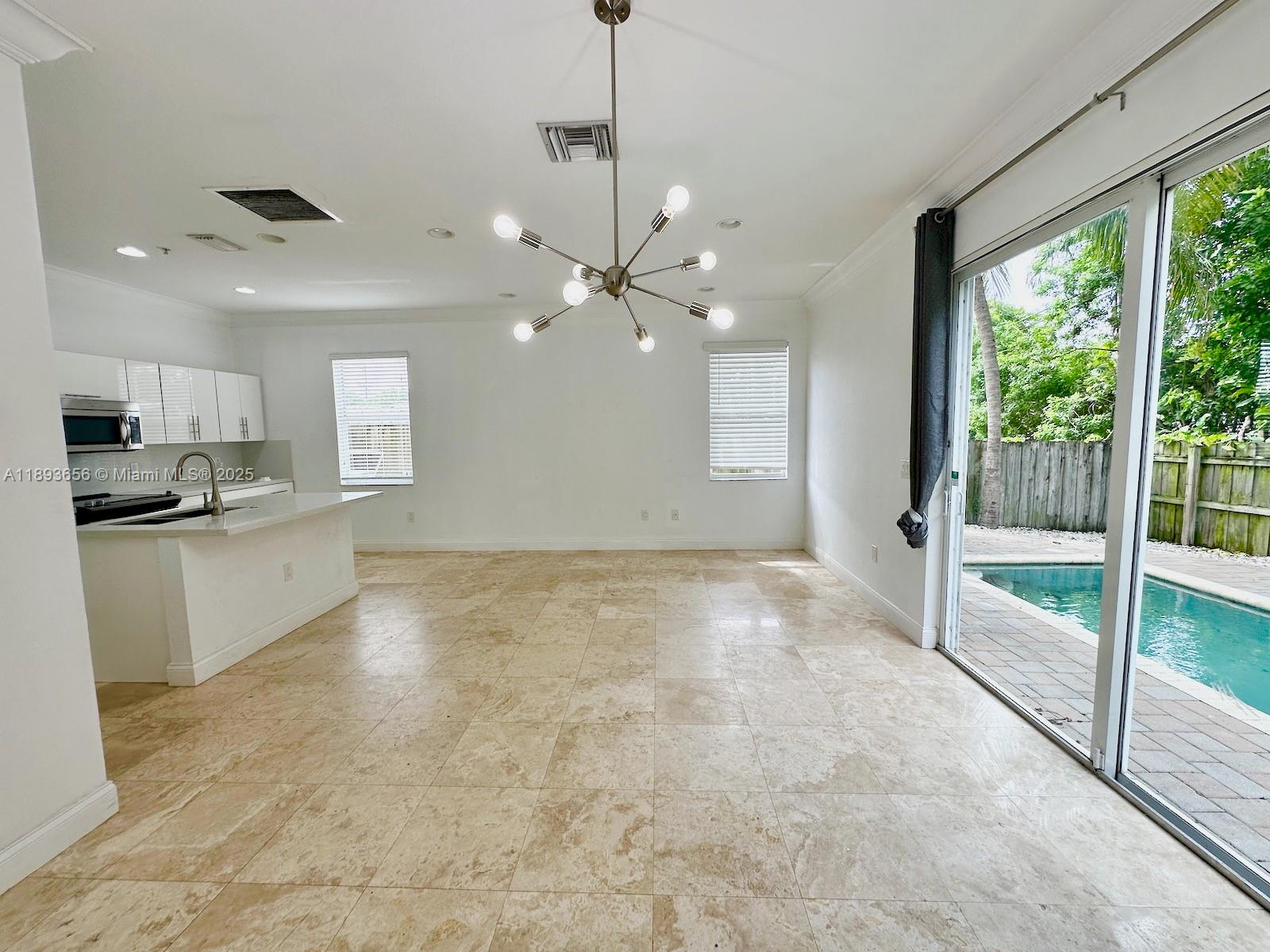 813 Southeast 18th Court Fort Lauderdale, FL 33316 - Photo 17 of 43