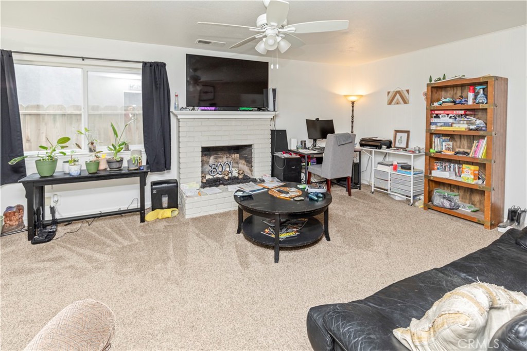 3216 El Capitan Avenue Merced, CA 95340 - Photo 5 of 22