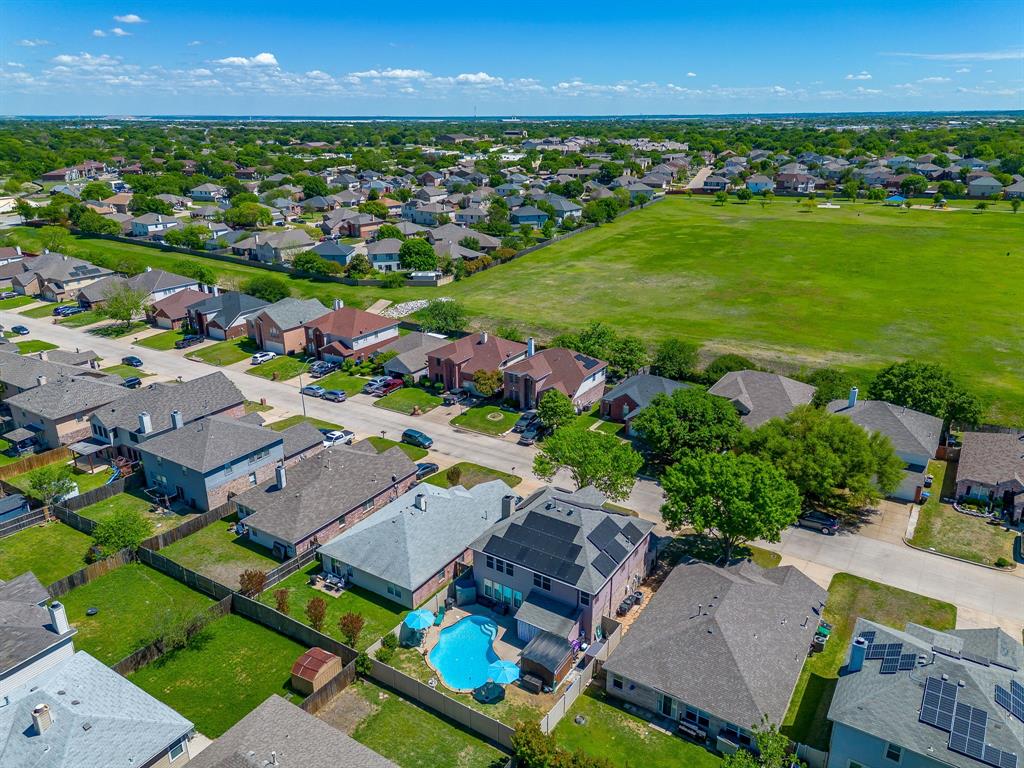4816 Sleepy Ridge Circle Fort Worth, TX 76133 - Photo 34 of 36 Aerial perspective