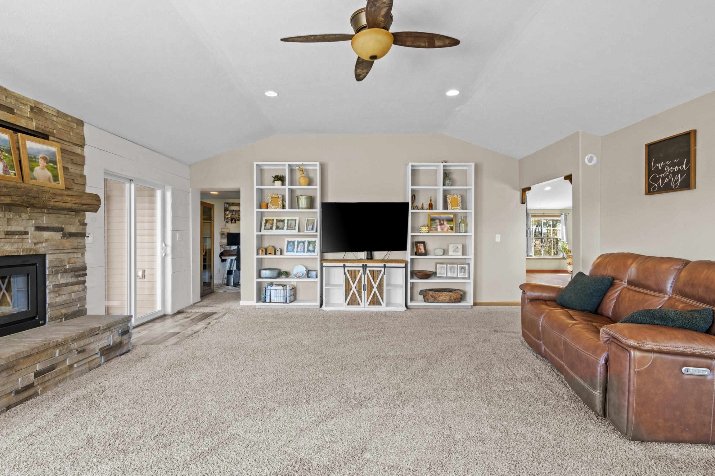 15460 West 19 Mile Road Tustin, MI 49688 - Photo 13 of 34 1928090-1b87208f-60e0-4bf8-9440-6a1fad88adcc.JPG