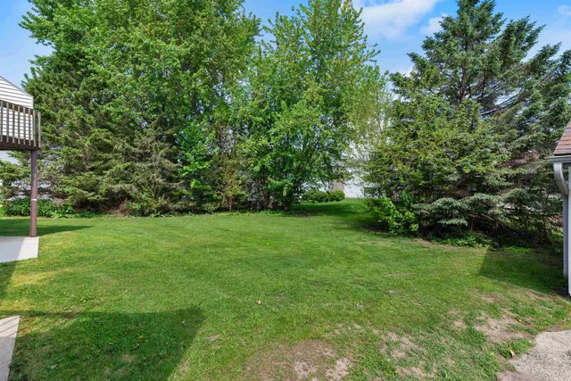 $1,100,000 | 701 Henry Street, Waunakee, WI 53597