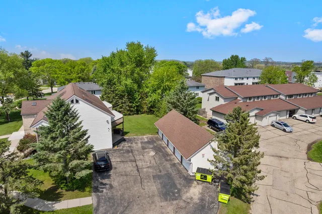 $1,100,000 | 701 Henry Street, Waunakee, WI 53597