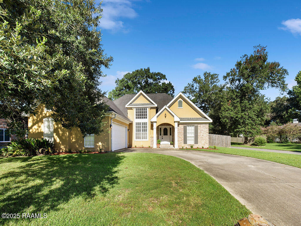 125 Rue Du Jardin Lafayette, LA 70507 - Photo 2 of 29 IMG_9224