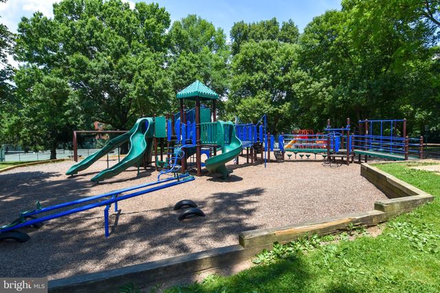 $350,000 | 4720 Chevy Chase Drive, Unit 501, Chevy Chase, MD 20815