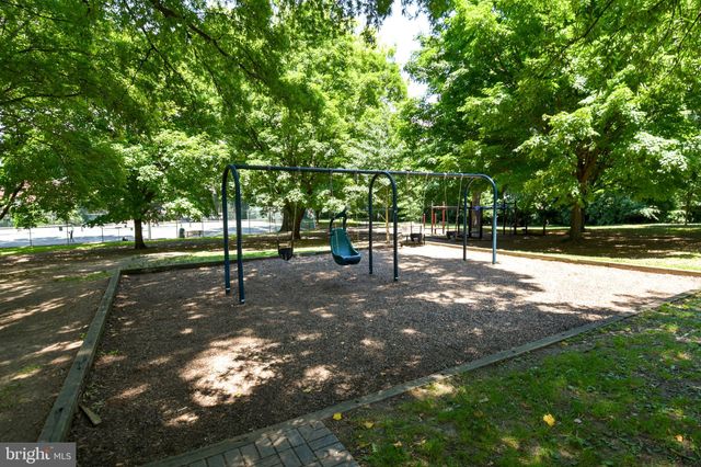 $350,000 | 4720 Chevy Chase Drive, Unit 501, Chevy Chase, MD 20815