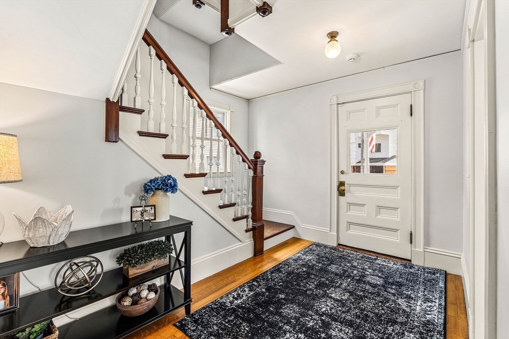 14 North Street Manchester, MA 01944 - Photo 2 of 27