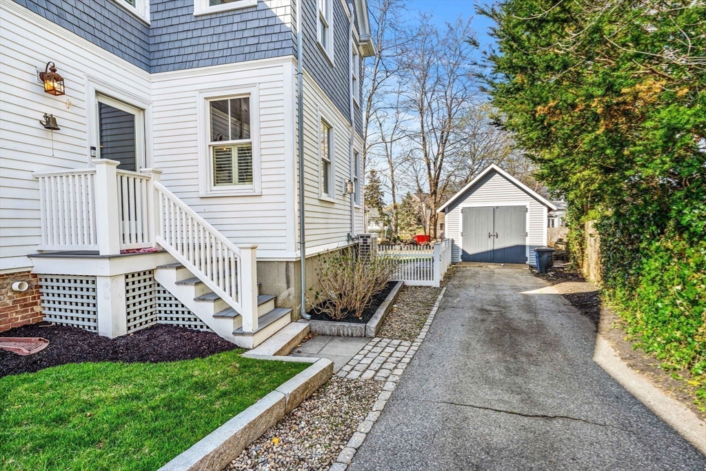 14 North Street Manchester, MA 01944 - Photo 25 of 27