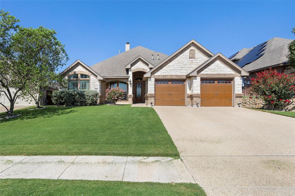 7308 Prestwick Terrace Benbrook, TX 76126 - Photo 4 of 33