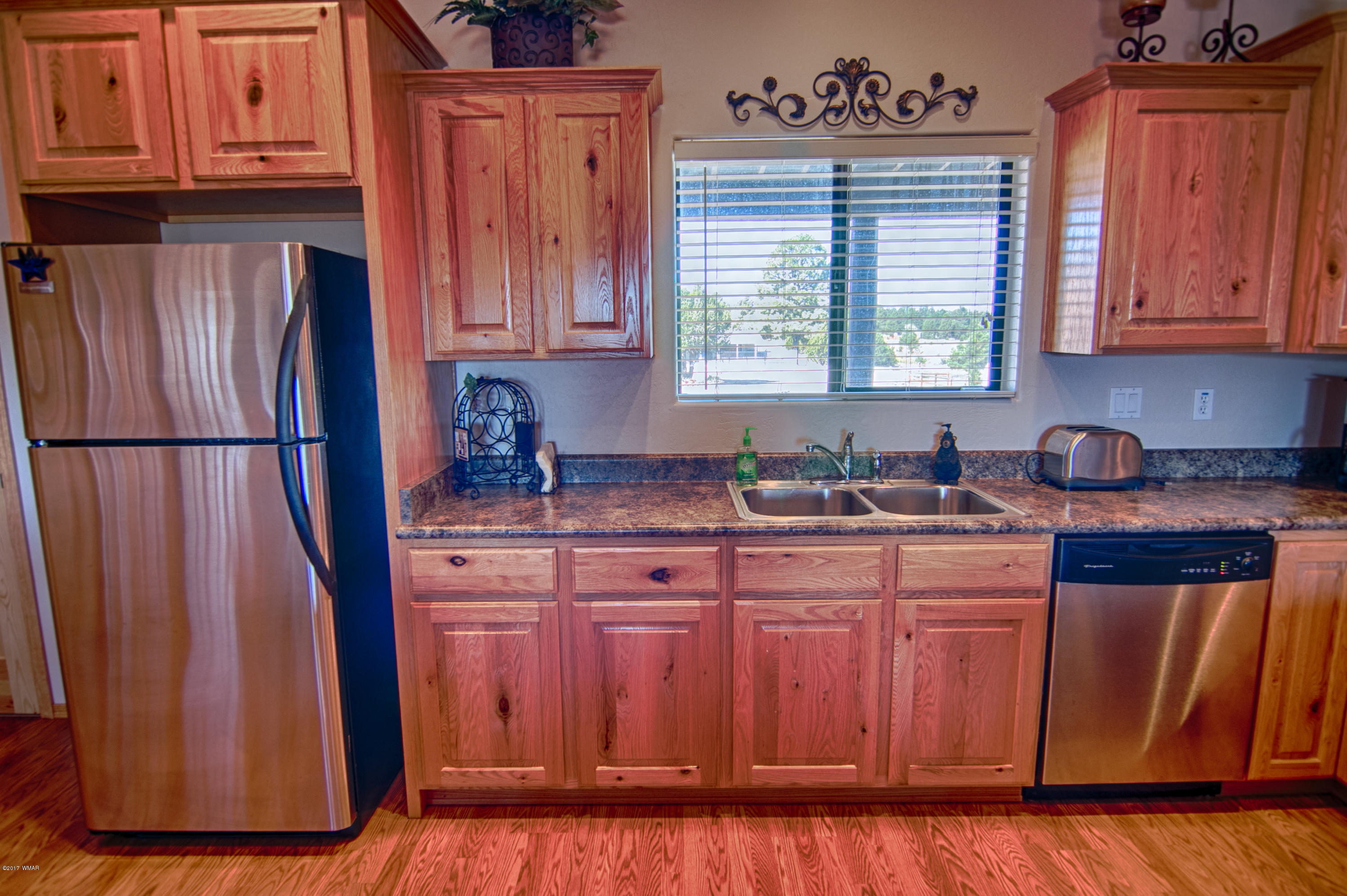 2747 Pineview Court Overgaard, AZ 85933 - Photo 10 of 17