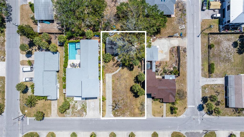 1905 1st Street Indian Rocks Beach, FL 33785 - Photo 3 of 15 Gallery Image 3