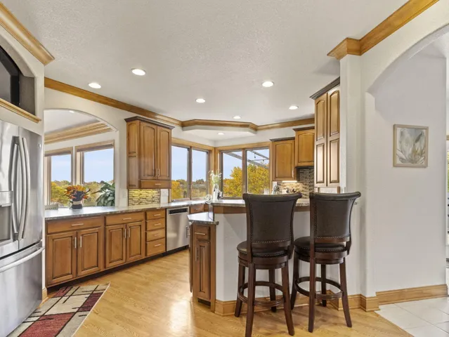 $799,000 | 635 West Pierre Lane, Port Washington, WI 53074