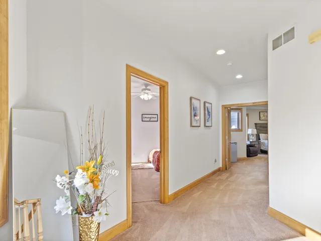 $799,000 | 635 West Pierre Lane, Port Washington, WI 53074